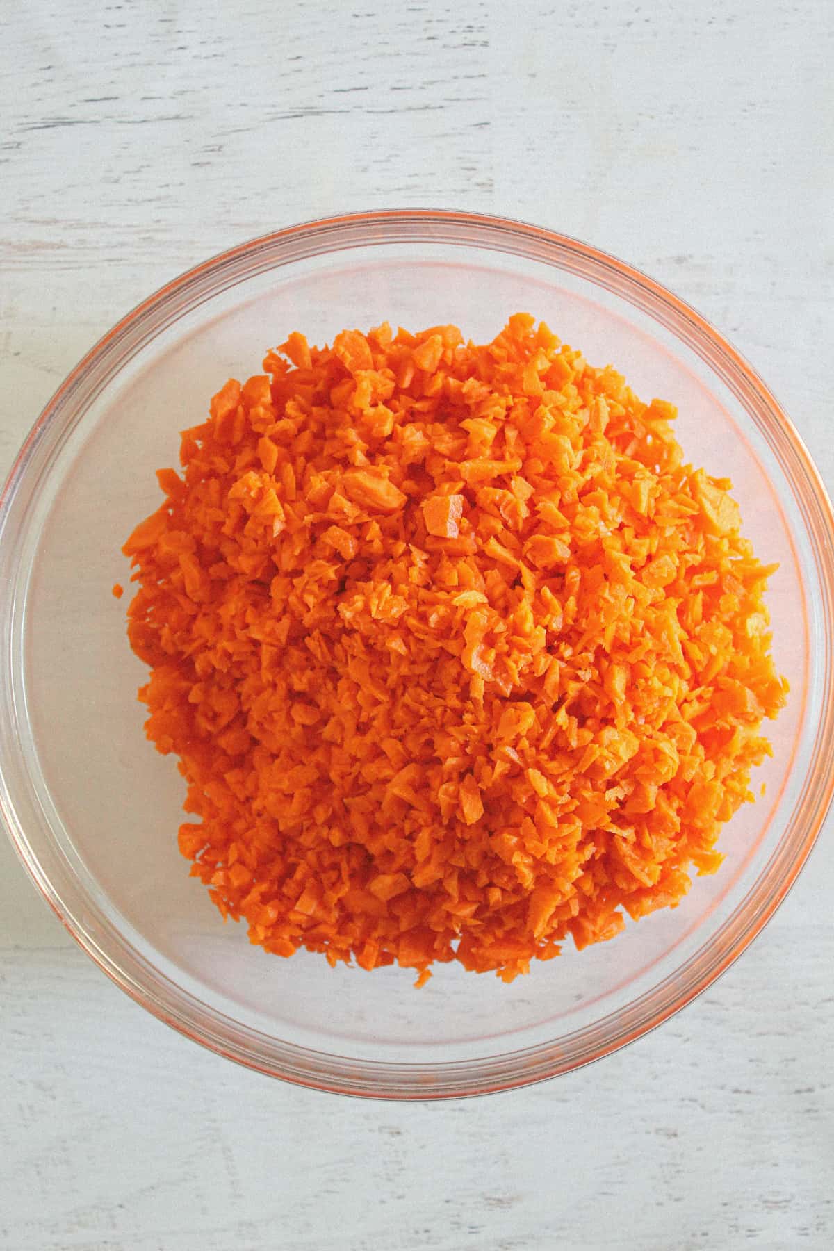 How to Shred Carrots Quickly and Easily: Two Methods