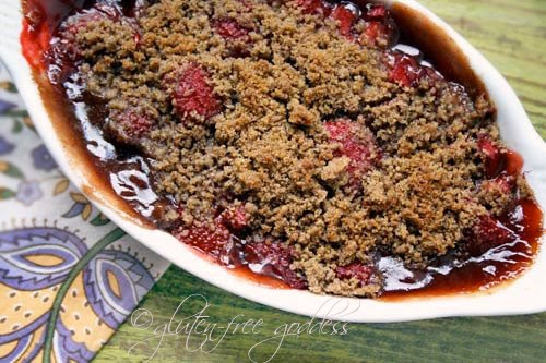 Gluten-Free Strawberry Rhubarb Crisp